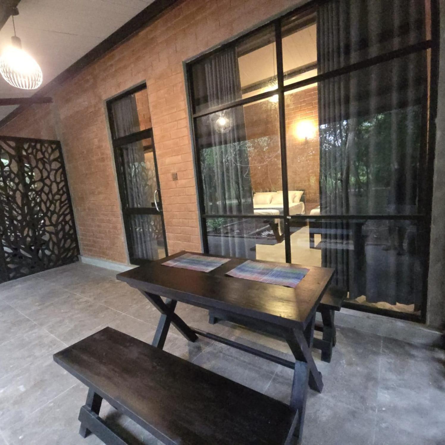 Villa Life Of Leisure Wilpattu *